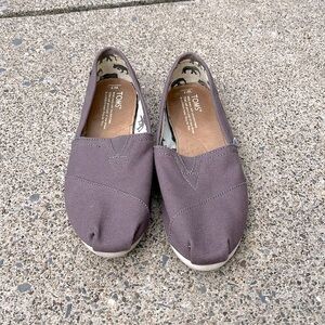 EUC Women’s Toms alpargata